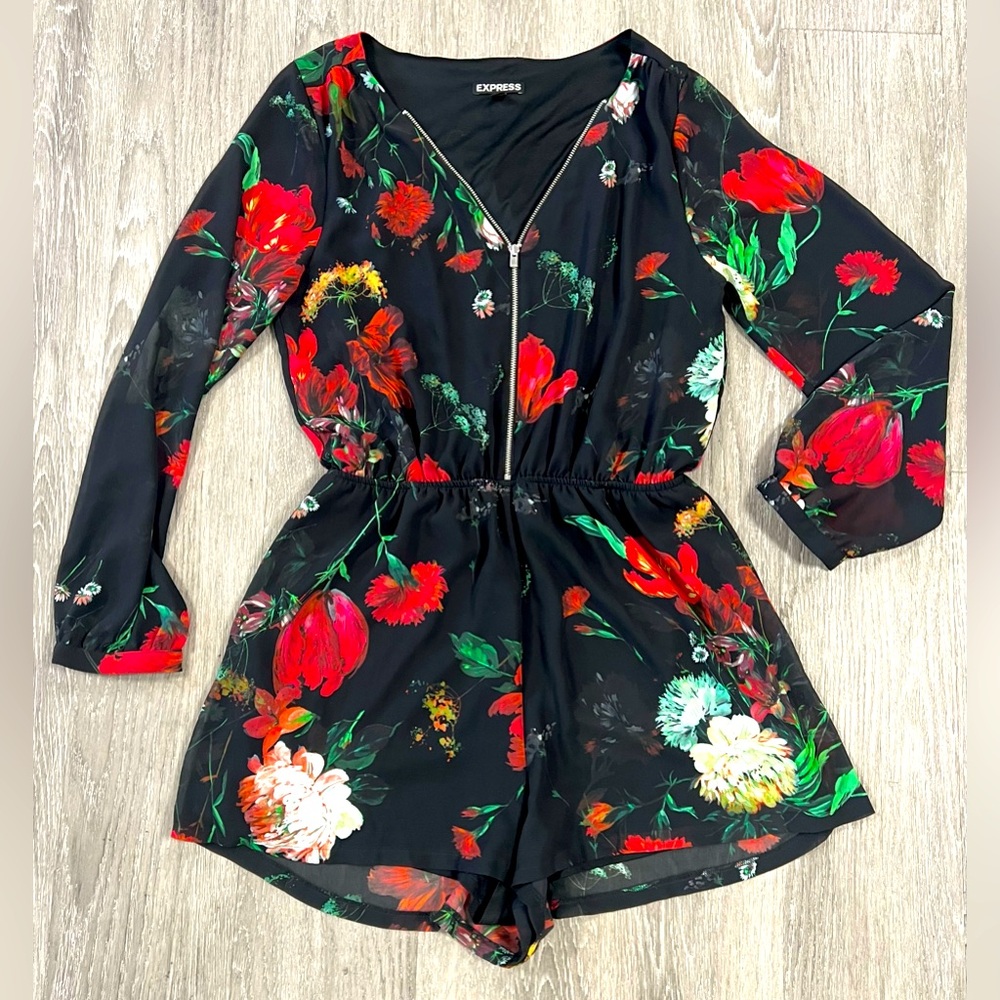 Express Women's Floral Romper-Size Small